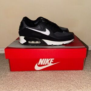Nike Women’s Black and White Air Max Sneakers